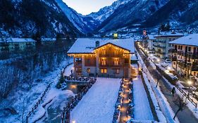 Hotel Les Montagnards